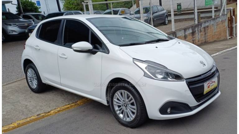 PEUGEOT - 208 - 2019/2020 - Branca - R$ 46.900,00