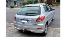 PEUGEOT - 207 - 2011/2012 - Prata - R$ 21.500,00
