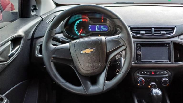 CHEVROLET - PRISMA - 2014/2014 - Vermelha - R$ 44.500,00