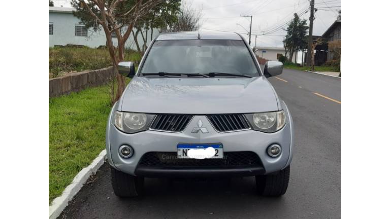MITSUBISHI - L200 TRITON - 2010/2010 - Prata - R$ 91.900,00