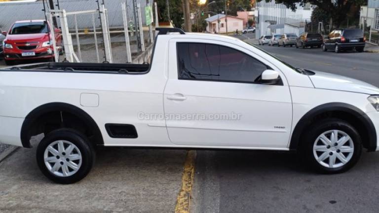 VOLKSWAGEN - SAVEIRO - 2013/2014 - Branca - R$ 44.500,00