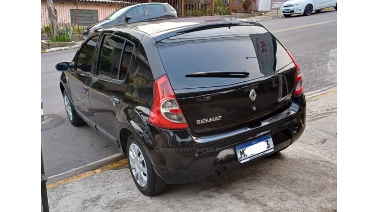 RENAULT - SANDERO - 2008/2008 - Preta - R$ 22.500,00