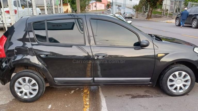 RENAULT - SANDERO - 2008/2008 - Preta - R$ 22.500,00