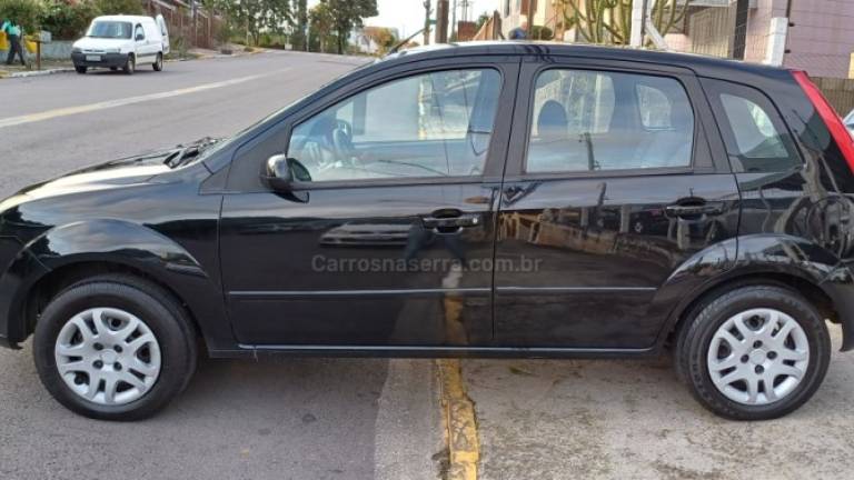 FORD - FIESTA - 2009/2009 - Preta - R$ 25.900,00