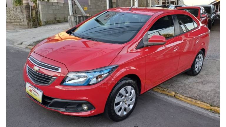 CHEVROLET - PRISMA - 2014/2014 - Vermelha - R$ 44.500,00