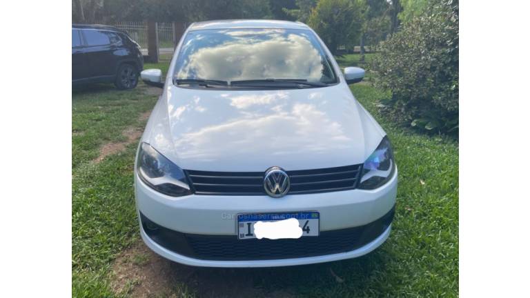 VOLKSWAGEN - FOX - 2014/2014 - Branca - R$ 38.900,00