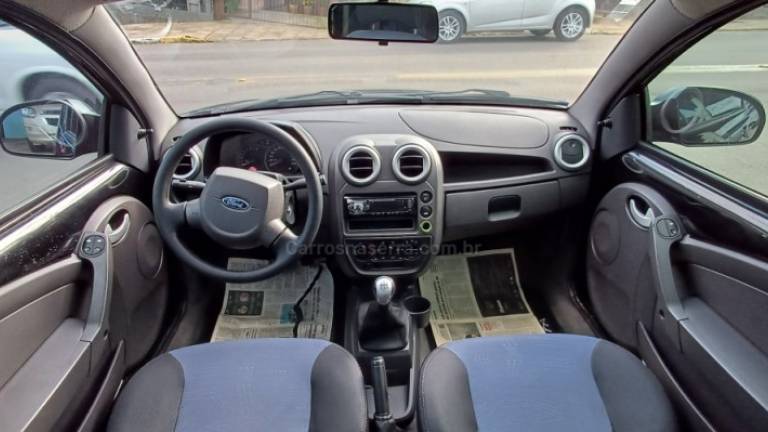 FORD - KA - 2011/2012 - Preta - R$ 22.900,00