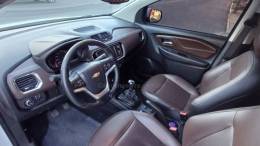 CHEVROLET - SPIN - 2021/2022 - Branca - R$ 79.900,00