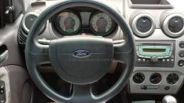 FORD - FIESTA - 2010/2010 - Prata - R$ 26.900,00