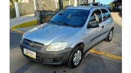 CHEVROLET - CELTA - 2010/2011 - Prata - R$ 16.500,00