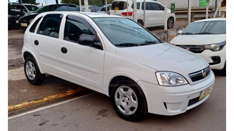 CHEVROLET - CORSA - 2010/2011 - Branca - R$ 26.900,00