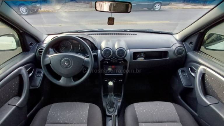 RENAULT - LOGAN - 2012/2013 - Branca - R$ 27.500,00