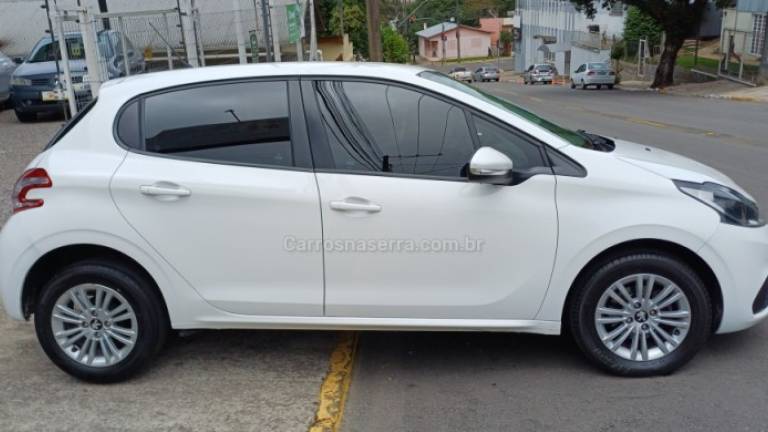 PEUGEOT - 208 - 2019/2020 - Branca - R$ 46.900,00
