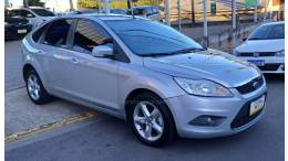 FORD - FOCUS - 2011/2011 - Prata - R$ 34.500,00