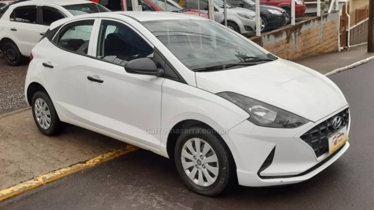 HYUNDAI - HB20 - 2020/2021 - Branca - R$ 58.500,00