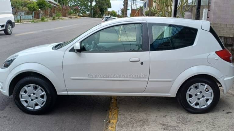 FORD - KA - 2010/2010 - Branca - R$ 18.900,00