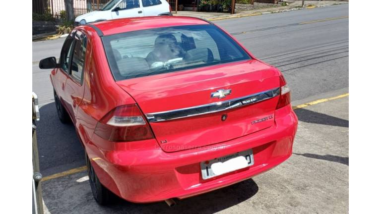 CHEVROLET - PRISMA - 2012/2012 - Vermelha - R$ 24.000,00