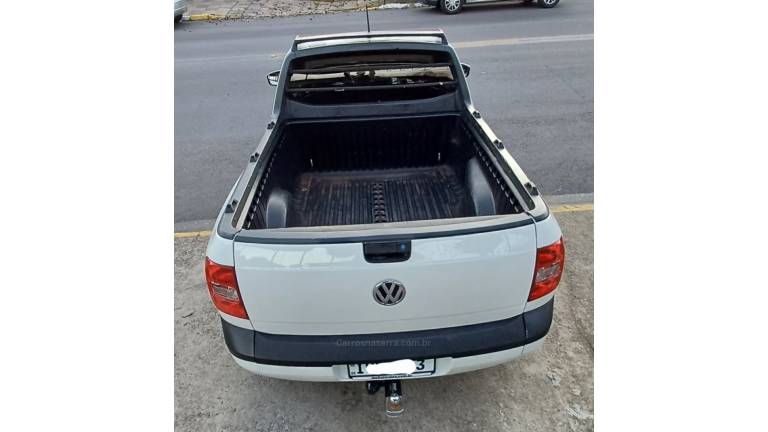 VOLKSWAGEN - SAVEIRO - 2013/2014 - Branca - R$ 44.500,00