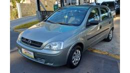 CHEVROLET - CORSA - 2005/2006 - Cinza - R$ 19.900,00