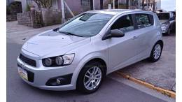 CHEVROLET - SONIC - 2012/2013 - Prata - R$ 38.900,00