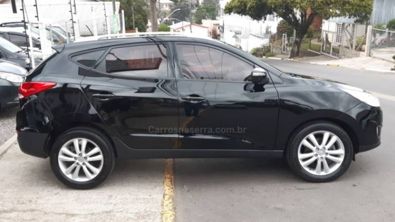 HYUNDAI - IX35 - 2013/2014 - Preta - R$ 68.500,00