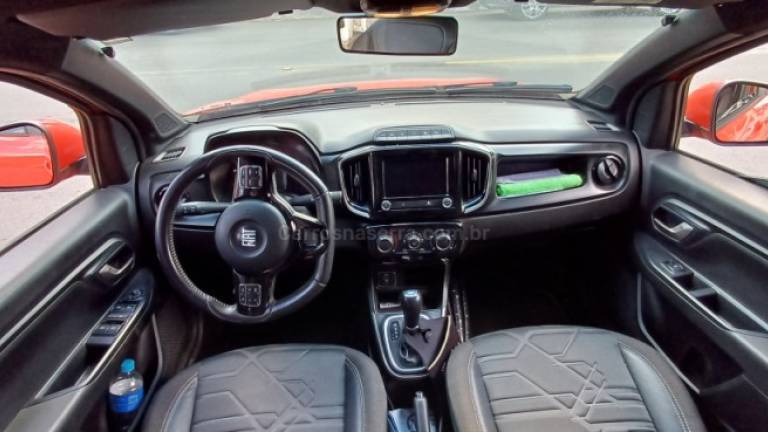 FIAT - STRADA - 2022/2022 - Vermelha - R$ 105.900,00