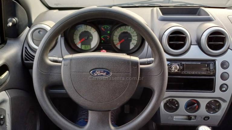 FORD - FIESTA - 2009/2009 - Preta - R$ 25.900,00