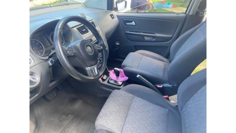 VOLKSWAGEN - FOX - 2014/2014 - Branca - R$ 38.900,00