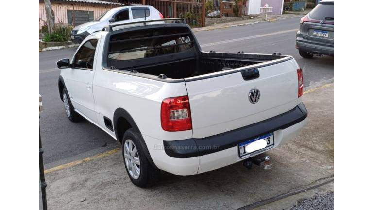 VOLKSWAGEN - SAVEIRO - 2013/2014 - Branca - R$ 44.500,00