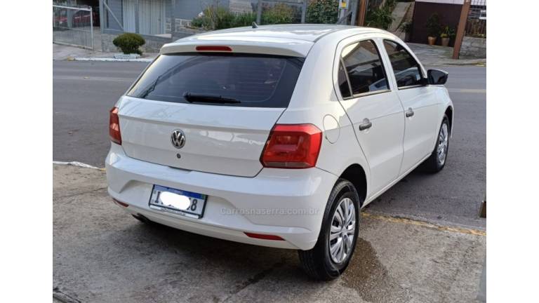 VOLKSWAGEN - GOL - 2017/2018 - Branca - R$ 42.500,00