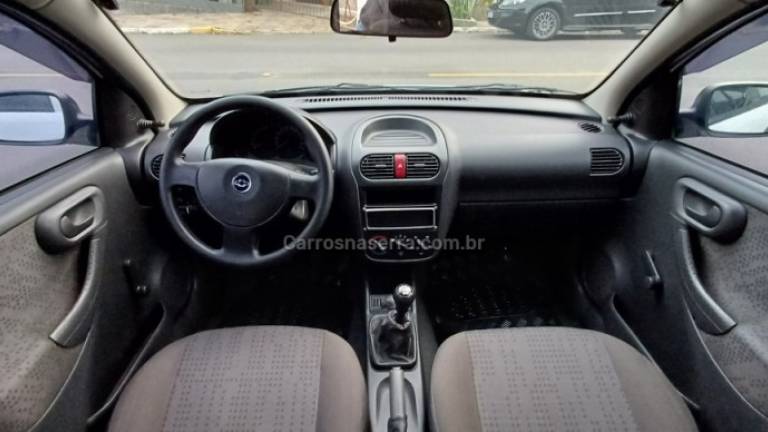 CHEVROLET - CORSA - 2010/2011 - Branca - R$ 26.900,00