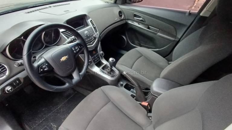 CHEVROLET - CRUZE - 2013/2013 - Preta - R$ 53.900,00