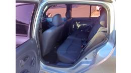 RENAULT - CLIO - 2014/2015 - Prata - R$ 30.900,00