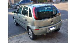 CHEVROLET - CORSA - 2005/2006 - Cinza - R$ 19.900,00