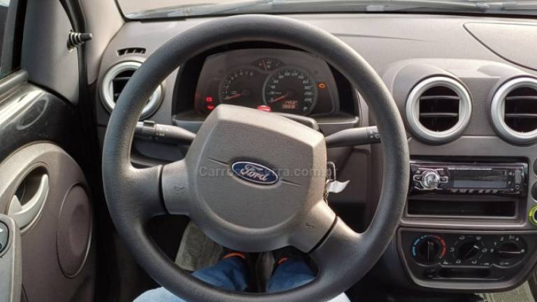 FORD - KA - 2011/2012 - Preta - R$ 22.900,00