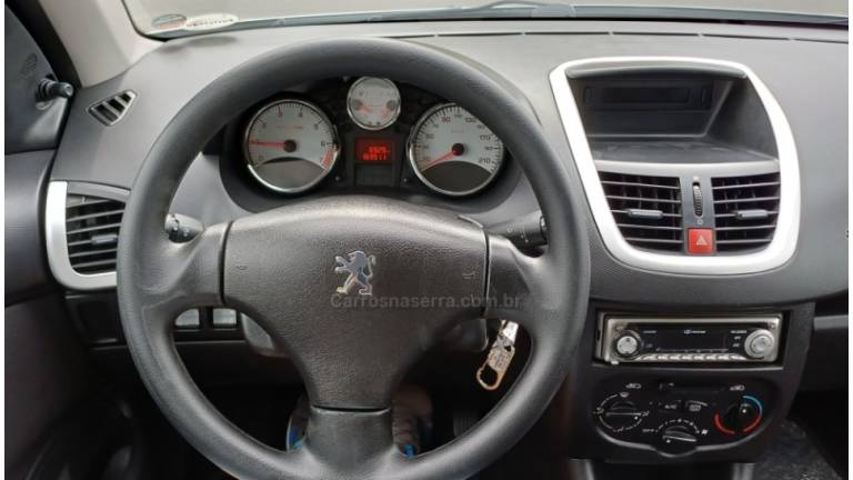 PEUGEOT - 207 - 2011/2012 - Prata - R$ 21.500,00